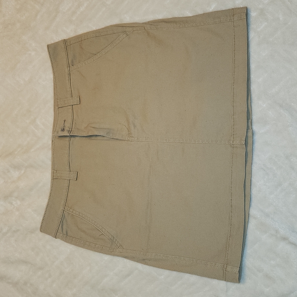 Aeropostale khaki skirt